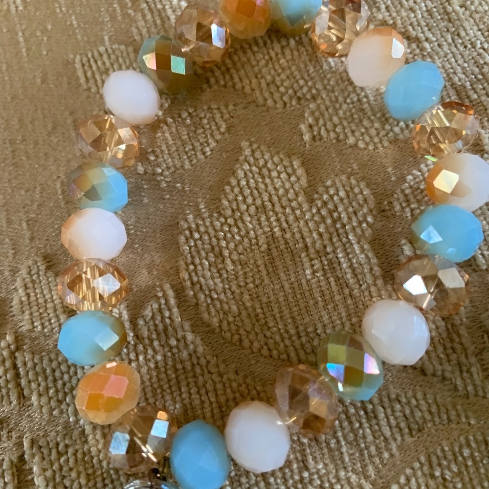 bracelets - Picture 4 of 4